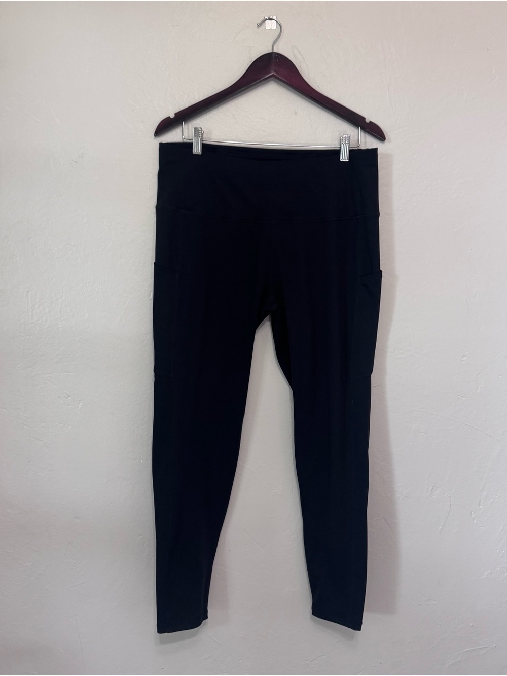 Womens Black Leggings 2XL High Rise Yoga Pants Side Pockets Stretch Activewear